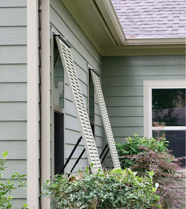 bahama.composite.window.beige