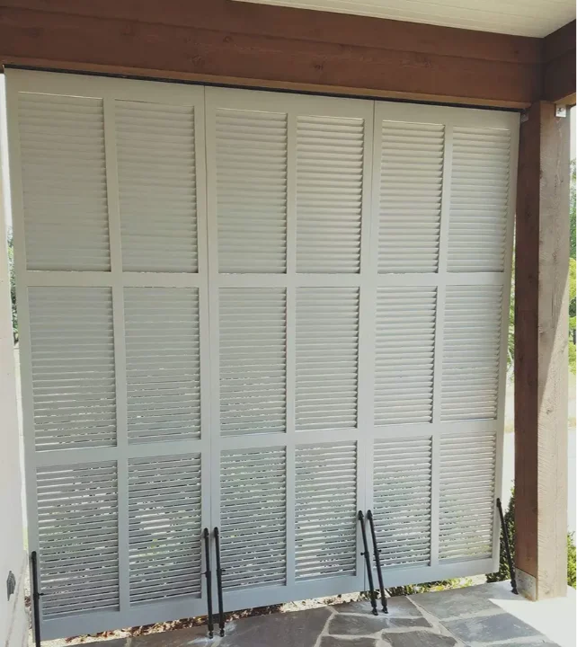bahama.ext.white.porch