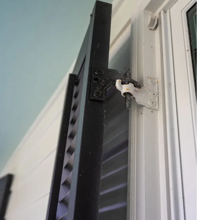 Heavy Duty Fixed Louver-False-Control-Rods-Acme-Hinge