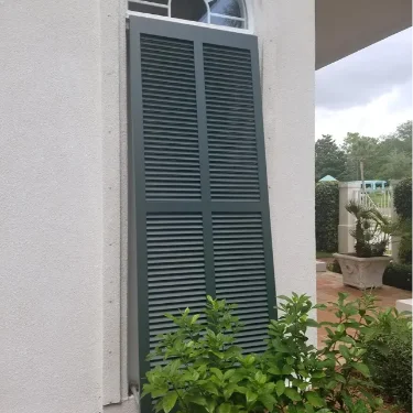 bahama.ext.black.-window3