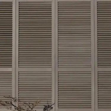 Heavy-Duty-Fixed-Louver---Bahama--2-Sections-Rail-Placement