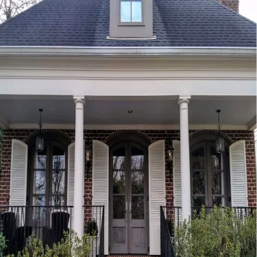 Designline Combination-Louver over Flat Offset Panel-Vgroove-Eyebrow Arch