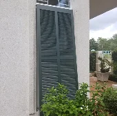 bahama.ext.black.-window3